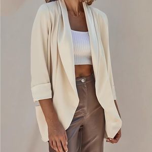 HOST PICK ✨ WILFRED Aritzia Chavelier Blazer